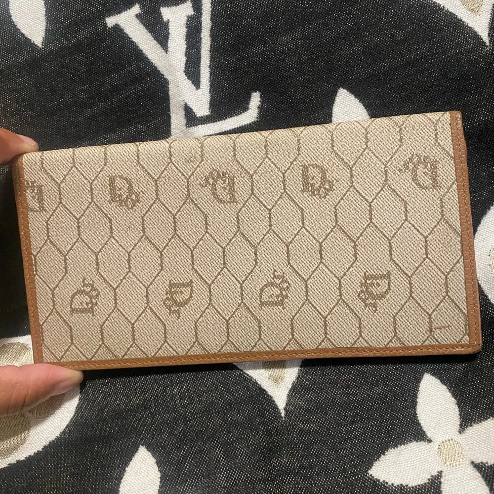 Dior long wallet